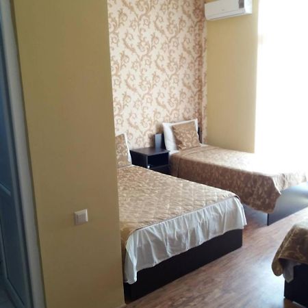 Guest House Gabi Кобулети Екстериор снимка