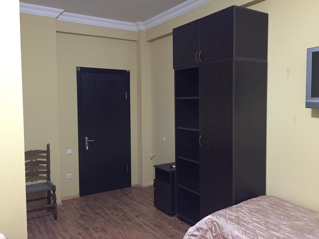 Guest House Gabi Кобулети Екстериор снимка