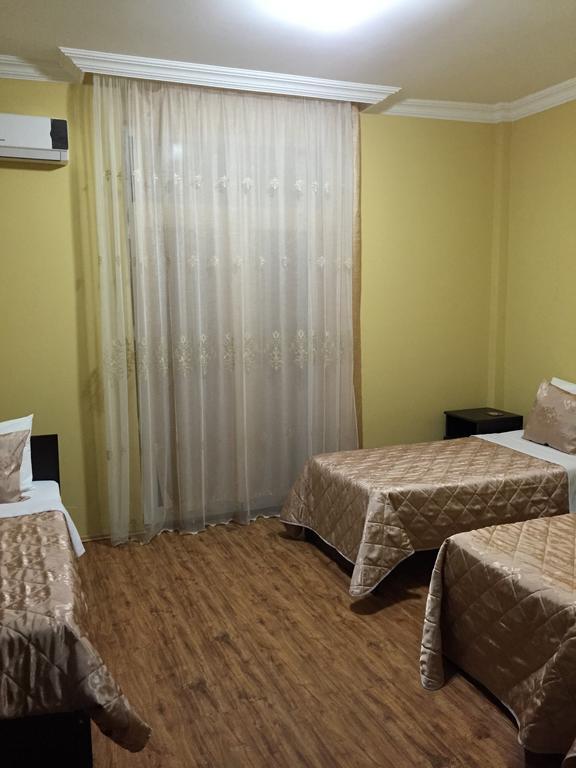 Guest House Gabi Кобулети Екстериор снимка